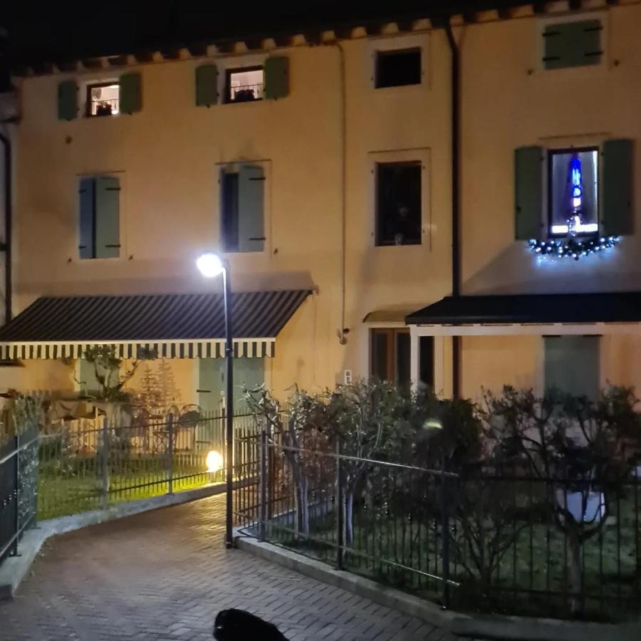 Casaflora_Corteventurelli31 Валеджо-суль-Минчо Экстерьер фото